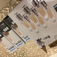 LED電球　シャンデリア球 3つの画像