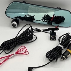 3カメラ同時撮影 ミラー型 ドライブレコーダーの画像