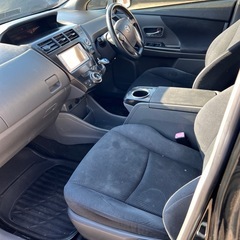 プリウス　アルファの画像