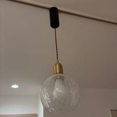ガラス製　
ペンダントライトの画像