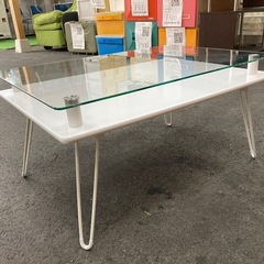 ガラステーブルの画像
