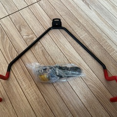 自転車収納 壁掛けラック ディスプレイスタンド ラック ホルダー マウンテンバイク クロスバイクの画像