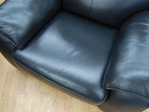 ④ 1人掛けソファ 幅105×奥行87×高さ91cm 革製