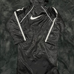 ベンチコート　NIKE 140センチの画像