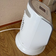 【取引中】ディンプレックス セラミックファンヒーター 【3~8畳用】 ホワイト M1JGTS-W 手軽 ヒーター 暖房 ファンヒーターの画像