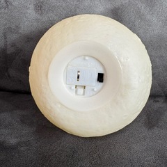 丸いライト　照明の画像