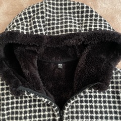 人気✨UNIQLO レディースフリースパーカージャケット Mサイズの画像