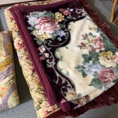 布団、毛布、掛け布団まとめての画像