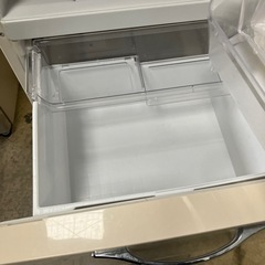 日立3ドア冷凍冷蔵庫の画像