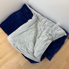 こたつ掛け布団　正方形の画像