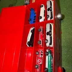 トミカ11個セット売り。トレーラーおまけ。の画像