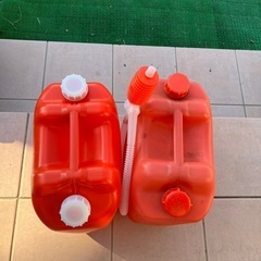 石油ポリタンクの画像