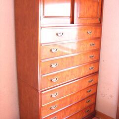 あげます 高級タンスの画像