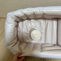 Richell ふかふかベビーバス plus　空気注入式の画像