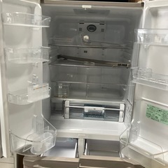 日立5ドア冷蔵庫の画像