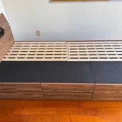 収納付きシングルベッドの画像