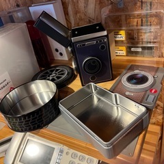 ブリキの缶　セットの画像