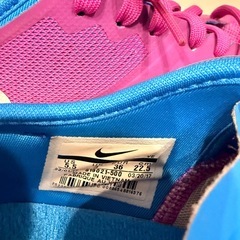 ★美品★NIKE
 ランニングシューズの画像