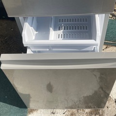 【リサイクルサービス八光】2022年製　AQUA アクア 冷蔵庫（126L・右開き） ブラッシュシルバー AQR-13M（S）の画像