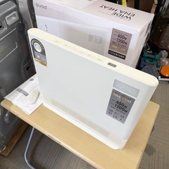 ②【展示未使用品‼️】クワッズ 省エネ大風量スリムパネルセラミックヒーター 電気ファンヒーター  ワイドエナヒート 暖房器具 リモコン付き アイボリー♪の画像