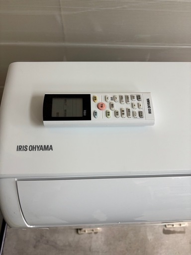 ?超美品❗️広め10畳～?取付込✨️簡易クリーニング済❄️中古 IRIS OHYAMA IHF-2807W 2023年式 100V 1