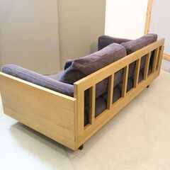 ACME FURNITURE(アクメファニチャー)のCORONADO SOFA(コロナド ソファ) 2.5P 。オーク無垢材やフェザーを使用したリラックスできる2.5人掛けソファ。西海岸スタイルに！の画像