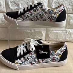 ミッキー柄　スニーカー　 レディース　 Mサイズ 約23.5cmの画像