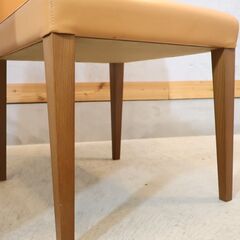 イタリアの高級家具メーカー Poltrona Frau(ポルトローナ・フラウ)のSEDIA LIZ(セディアリッツ)ダイニングチェア2脚セット。洗練されたモダンデザインのレザーチェア♪IDC大塚家具の画像