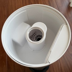 大容量 タワー超音波加湿器  除菌 白の画像