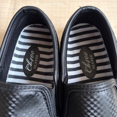 ワークマン  ファイングリップシューズ  ノンスリップシューズ　 耐油底　耐滑底　 サイズ22.5cmの画像