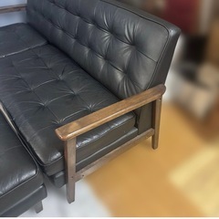 【ニトリ】3人掛けソファー　オットマン付き　レザー調の画像