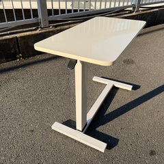 （734）¥3850  昇降式デスクの画像