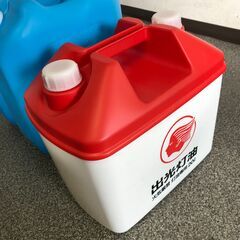 灯油 ポリカン  3個  中古  18L ／ 2個　20L ／ 1個の画像