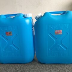 灯油 ポリカン  3個  中古  18L ／ 2個　20L ／ 1個の画像