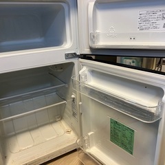 Hisense 2ドア冷凍冷蔵庫の画像