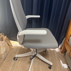 オフィスチェアの画像
