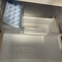 冷蔵庫 146リットル 2015年製 三菱 MR-P15Z-S1 シルバー 100Lクラス 2ドア MITSUBISHI 2ドア冷蔵庫 家電 キッチン家電 146L の画像