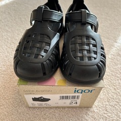 Igor サンダル
　ブラックの画像