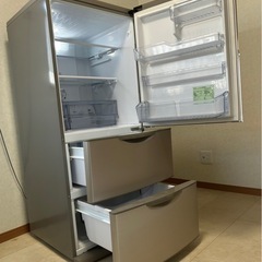 AQUA 自動製氷機付き冷凍冷蔵庫 272Lの画像