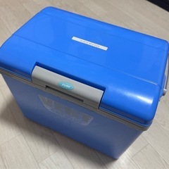 クーラーボックス