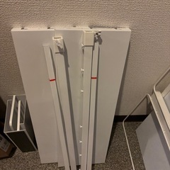 ニトリ　マグネットがくっつく　つっぱりキッチンパネルの画像