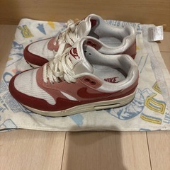 スニーカーの画像