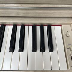 YAMAHA  CLP-635WA　電子ピアノの画像