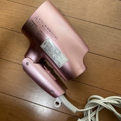 ドライヤーの画像