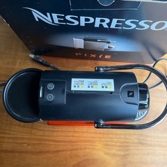 NESPRESSO ネスプレッソ pixie コーヒーメーカーの画像