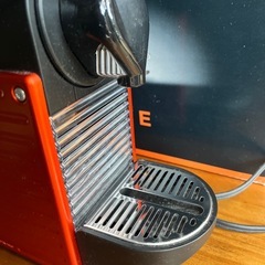 NESPRESSO ネスプレッソ pixie コーヒーメーカーの画像