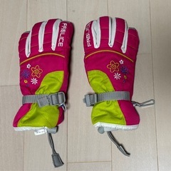 FABLICEスキーウェア＆グローブ140cmの画像