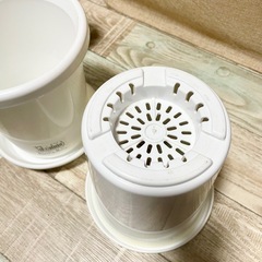 プラスチック植木鉢の画像