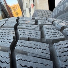 スタッドレスタイヤセット195/65R15の画像