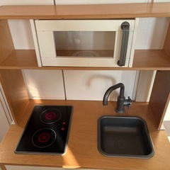 IKEA DUKTIG おままごとキッチン&木製食材付きの画像